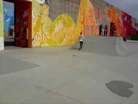 Justin Borsic Duisburg Hochfeld Plaza skate
