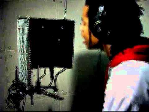 3Hundred "Live it up" ft. Wannie Juan (Official Video)