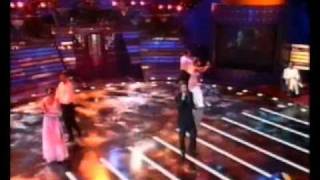 David Civera canta la &quot;La bohemia&quot;(la boheme) de Charles Aznavour en Canciones de nuestra vida