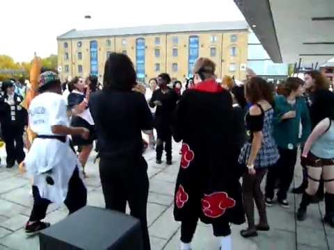 DJ Tyujia - Live at MCM Expo October 2011 - Jamming to Utopia