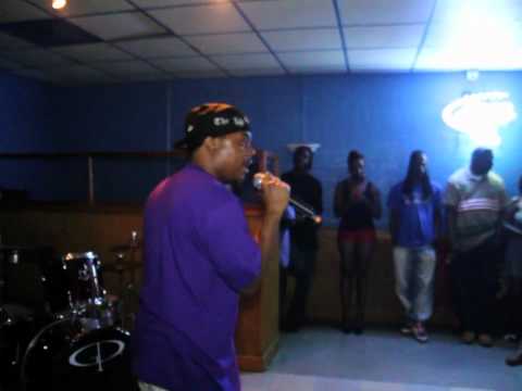 Chill performs at the Nitty Gritty in Winston-Salem, NC (filmed by F.A.M.E. DVD Magazine)