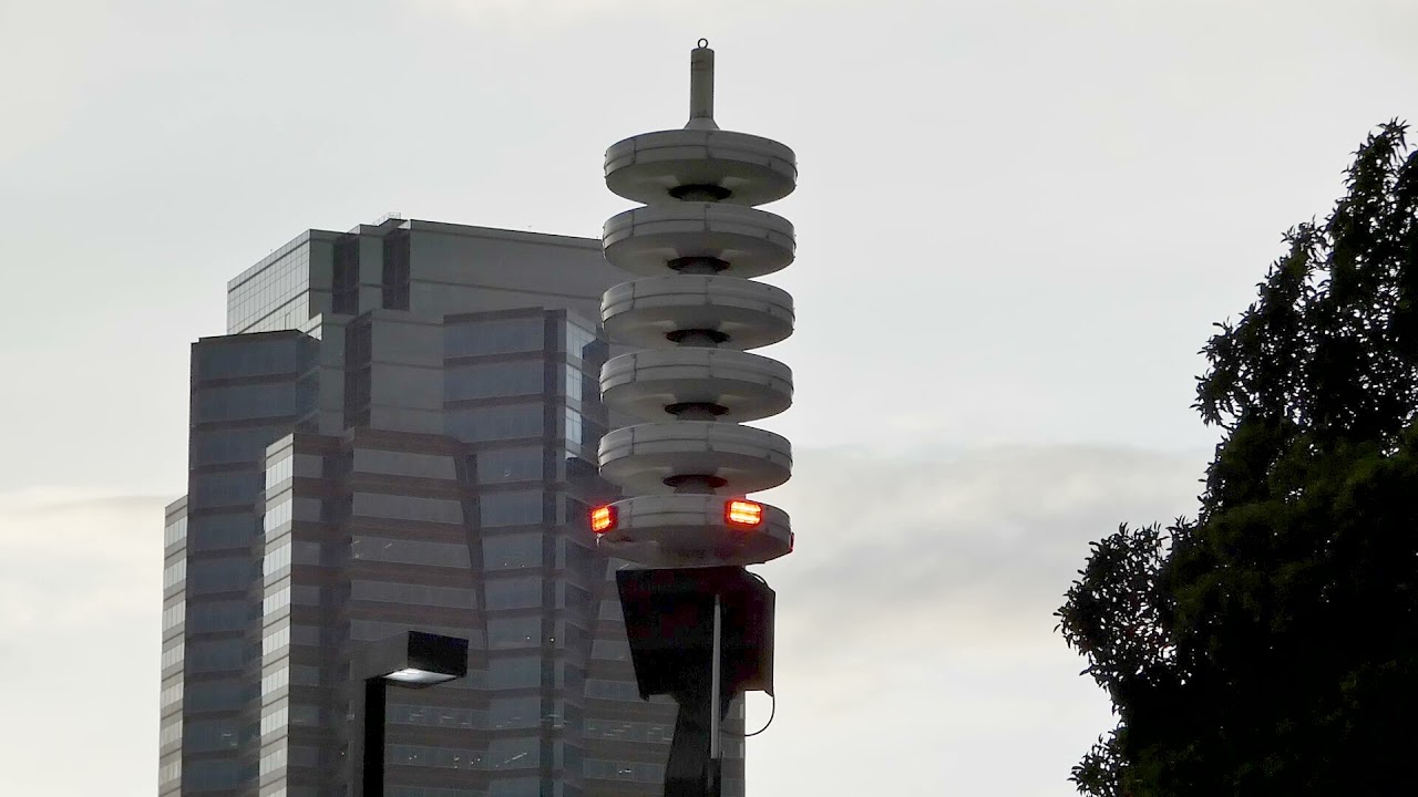 Federal Signal Modulator Siren   Beverly Hills Demonstration