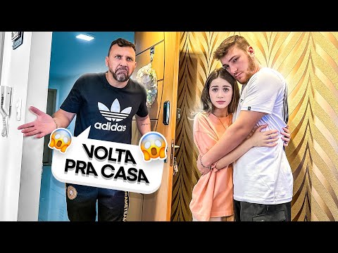 MEU PAI VEIO ATRÁS DE MIM NA CASA DO MEU NAMORADO...