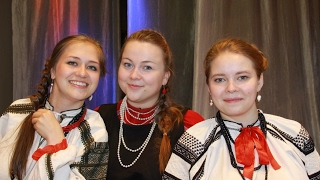 По гладким камушкам (ст. О. Абрамова, муз. В. Темнова). Поёт трио