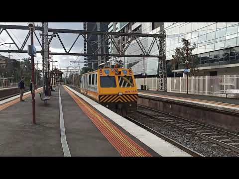IEV100 passing South Yarra P5
