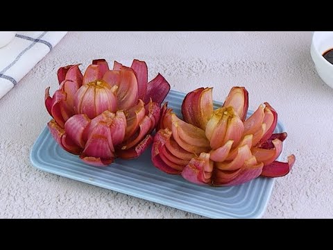 Roasted flower onions: an original and delicious dish!