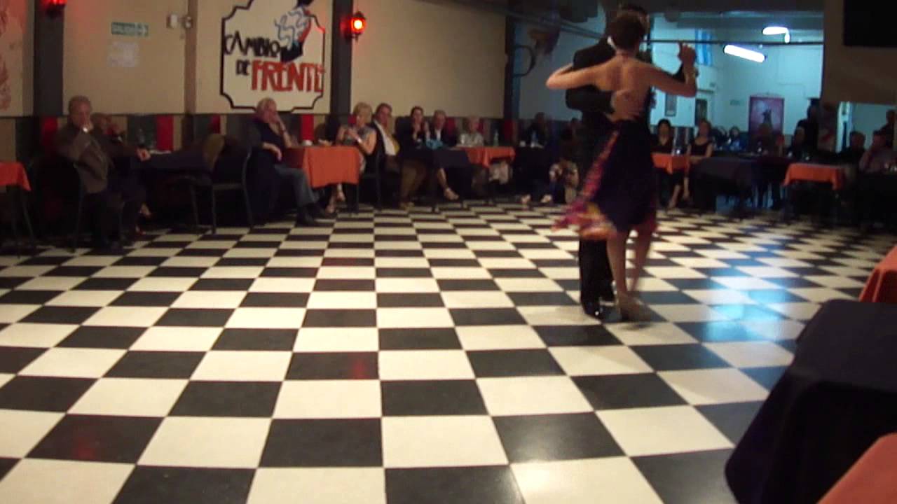 Sin Rumbo, bailan Florencia Borgnia y Marcos Dario Pereira 1/3