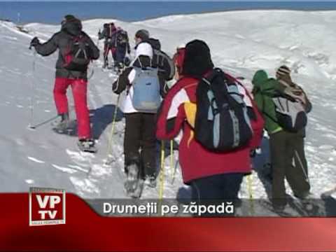 Drumeţii pe zăpadă