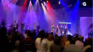 David Civera en Luar (tvg) cantando "Gloria" 05.11.2011