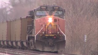 preview picture of video 'Southern Pacific DPU with Smiley Face on UP coal train, Boone, Iowa'