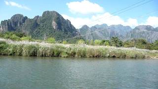 preview picture of video 'Vang Vieng Middle Island'