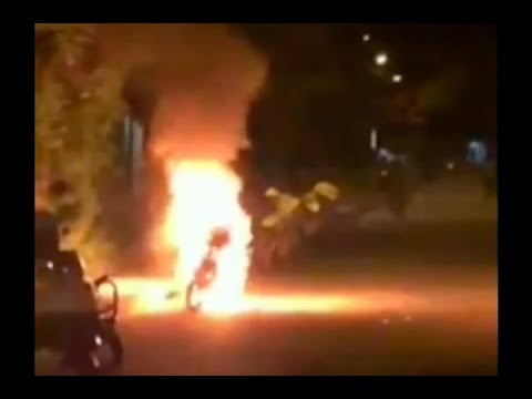 Incendió su moto en Arauca para evitar que se la inmovilizaran | Noticias Caracol
