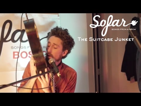 The Suitcase Junket - New Old Friend & Earth Apple | Sofar Boston