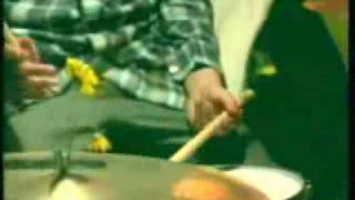 Download lagu Netral - Bobo mp3 Download lagu Netral - Bobo mp3