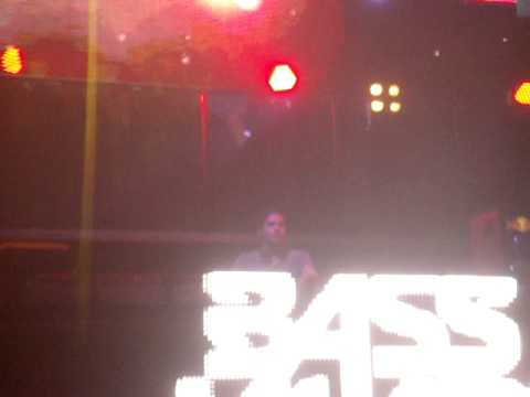Dayglow Poland 2012 - Bassjackers 1/8