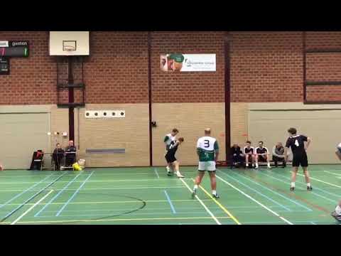 Finale familie zaalvoetbal toernooi Eersel. Van Gerwen -  Van Kempenaarden 2-0.