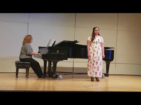 Lindsey Bower sings Fleur des Bles