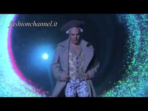 "John Galliano" Autumn Winter 2009 2010 Paris HD 3 of 3 pret a porter woman by FashionChannel