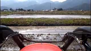 preview picture of video 'Rough Soil Pudding | Rice Farming 2013'