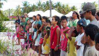 preview picture of video 'Paumotu, gens des Tuamotu (Polynésie française, été 2010)'