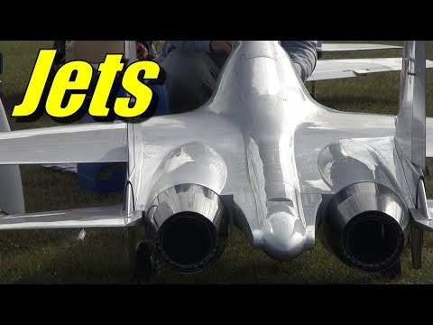 large-jet-powered-rc-planes--emergency-landing