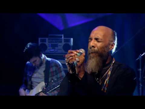 Groove Armada feat, Richie Havens Hands Of Time Live @ Jools Holland Later Show