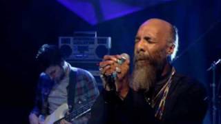 Groove Armada feat, Richie Havens Hands Of Time Live @ Jools Holland Later Show