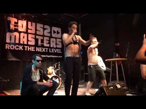 PhoeNIKs Live @Bonn Klangstation – TOYS2MASTERS – Fette Frauen kann ich nicht hochheben