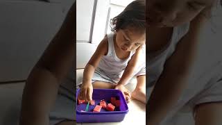 Download lagu Sheza lagi makan semangka mp3 Download lagu Sheza lagi makan semangka mp3