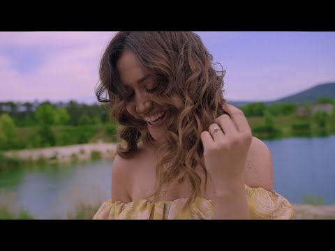 Nagy Adri - Papírhajó (Official Music Video)