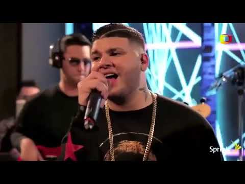 Besas Tan Bien Live - Farruko
