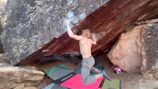 Video thumbnail of Show of Hands, V12 (sit). Moe's Valley