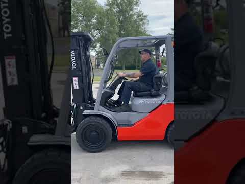 TOYOTA 8FGU32 forklift