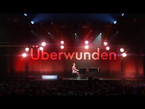 Bodo Wartke • Überwunden [Offizielles Musikvideo]