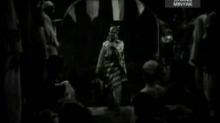 Download lagu Tudung Periuk (P. Ramlee & Salmah Ismail) mp3