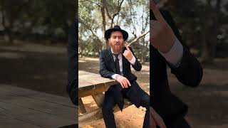 לא מוותר על אף יהודי! קצר ולעניין פרשת תצווה עם הרב יחיאל גלוכובסקי (הרב יחיאל גלוכובסקי) - התמונה מוצגת ישירות מתוך אתר האינטרנט יוטיוב. זכויות היוצרים בתמונה שייכות ליוצרה. קישור קרדיט למקור התוכן נמצא בתוך דף הסרטון