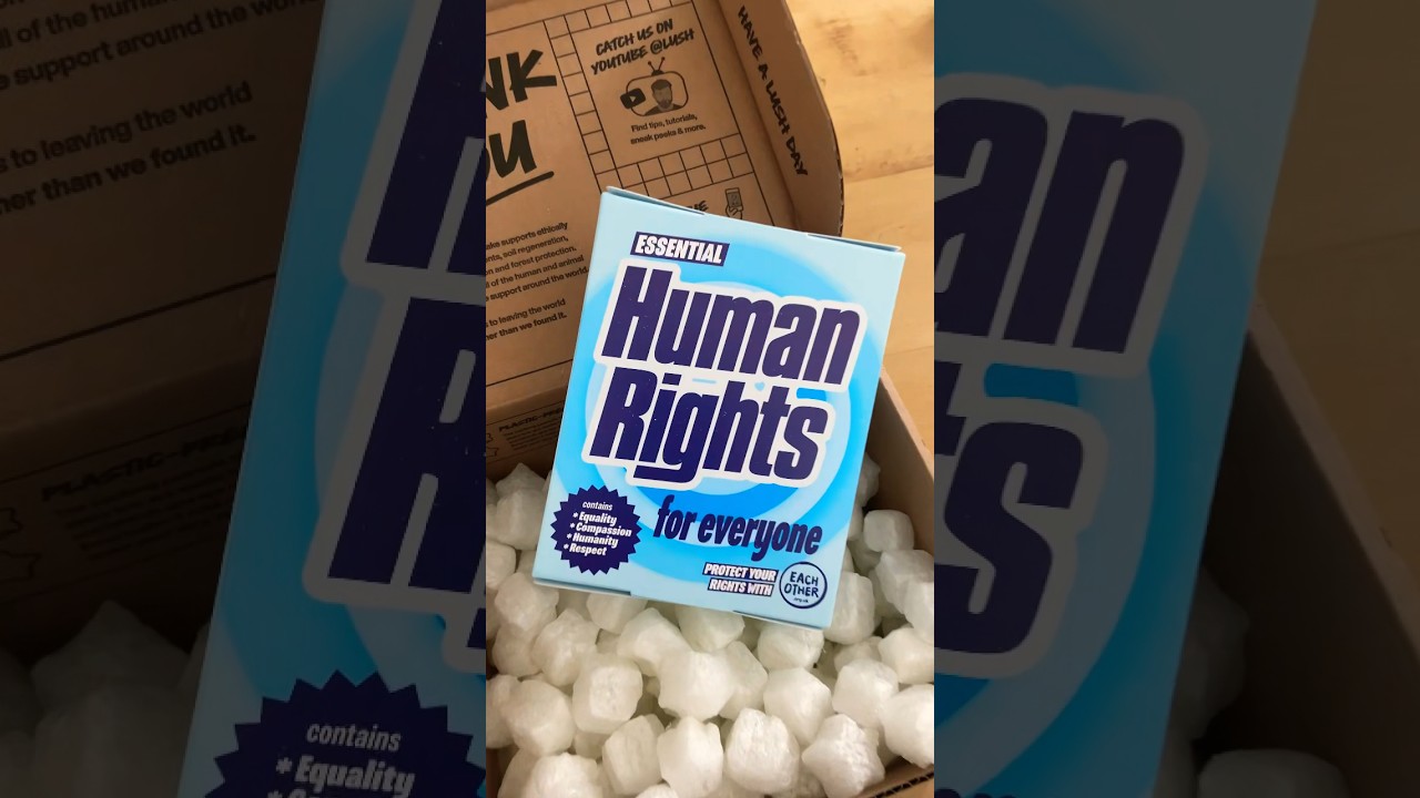 LUSH COSMETICS | Human Rights | Showder unboxing & demo #lush