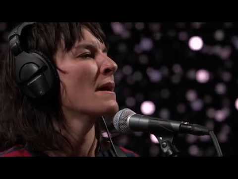 Jen Cloher en concert