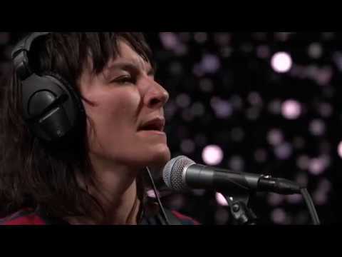 download lagu mp3 mp4 Jen Cloher, download lagu Jen Cloher gratis, unduh video klip Jen Cloher