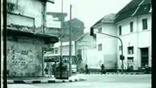 Download lagu LIRIK LAGU HARU BIRU BY NETRAL   VIDEO CLIP   LYRIC mp3