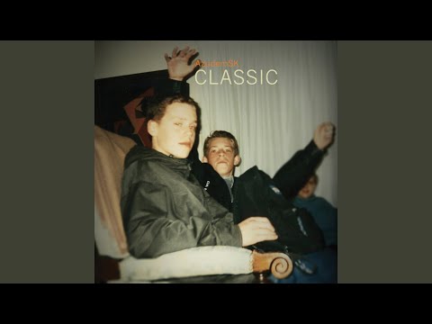 Turn me up (feat. Slowy, WOX)