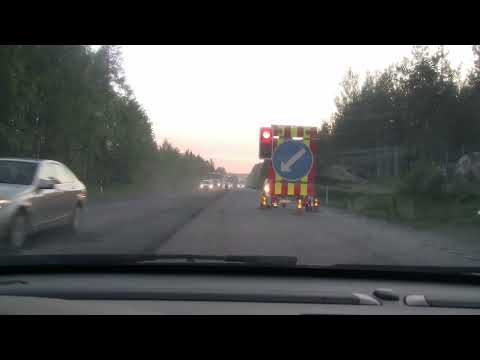 Kesäinen työmaahetki Uusikylä-Nastola välillä, kuunnellen samalla Ylen murha ohjelmaa. #lahti #yle