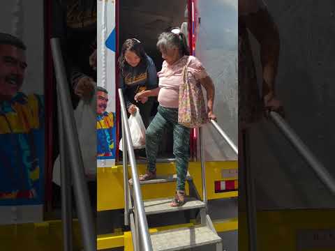 ¡El Pueblo organizado sigue avanzando! 💪🏽🇻🇪 📌 MUNICIPIO JOSÉ RAFAEL REVENGA #VenALaBodegaMovil