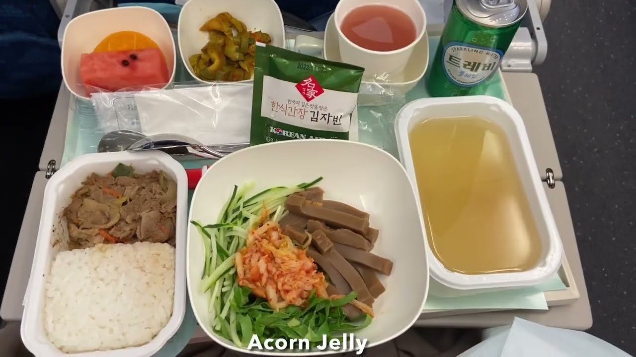 Korean Air KAL Business Class Lounge thumbnail