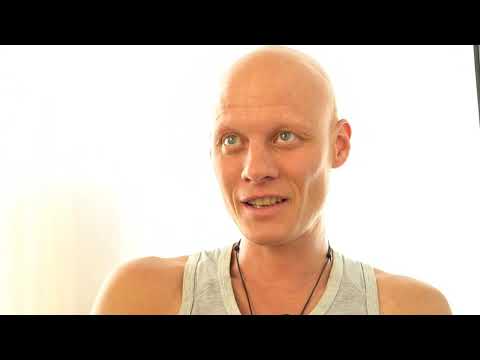 download lagu mp3 mp4 Tómas Lemarquis, download lagu Tómas Lemarquis gratis, unduh video klip Tómas Lemarquis