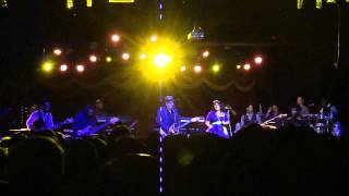 Elvis Costello &amp; The Roots with La Marisoul - Spooky Girlfriend (Live @ Brooklyn Bowl)