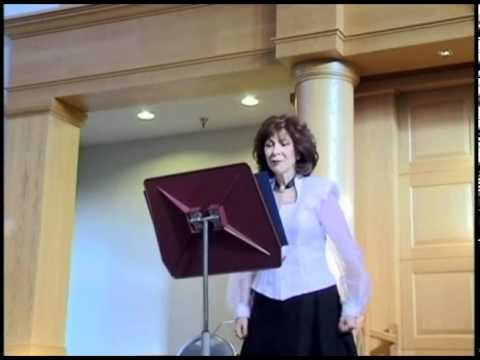 Raya Gonen - Soprano - Still Die Nacht