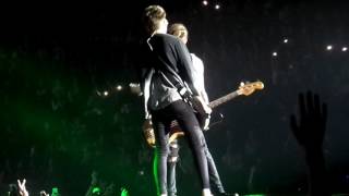 The Tide -  Put The Cuffs On Me ( Manchester Arena/ 06.05.17 )