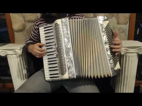 5423 - Silver and Gold Venturi Piano Accordion LM 41 120 $699