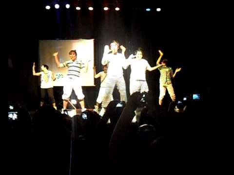 "Blue Boys" Super Junior H - Pajama Party 1/2